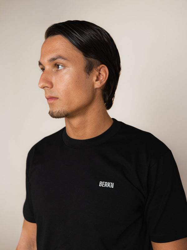 BERKN Original T-shirt Black – detail borstlogo