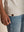 BERKN Signature T-shirt Bone – detail bruin leren label
