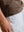 BERKN Signature T-shirt Walnut – detail van het bruine leren label bij de zoom
